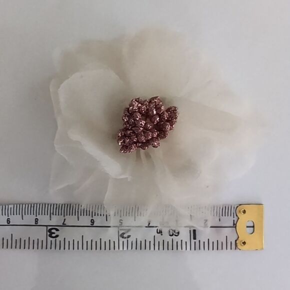 Elegant Cream Flower Brooch /Hair Pins - Picture 7 of 7